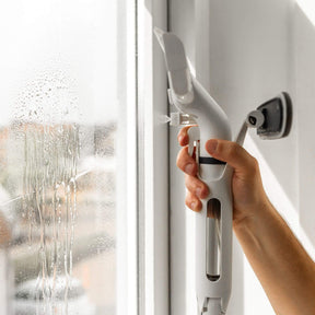 Window Wiper with Telescopic Handle and Spray (1.30m)